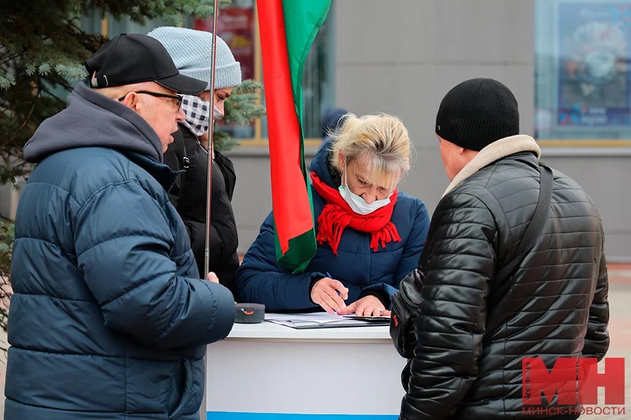 Глава ЦИК: сбор подписей продолжают пять инициативных групп